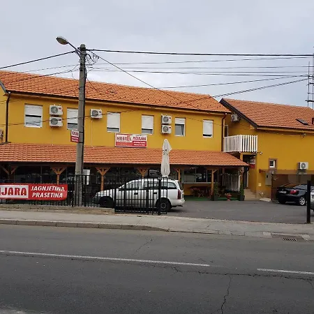 Di Uno Hostel Belgrad